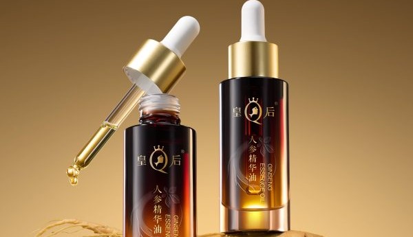 比长皱纹更早出现的，是“脸垮”：女性抗皱护理开始关注紧致感
